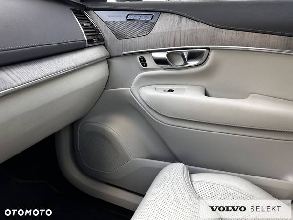 Volvo XC 90 - 21