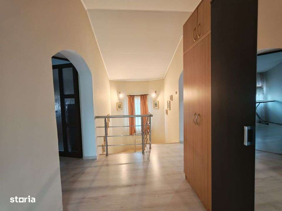 Casa in Serbanesti-6