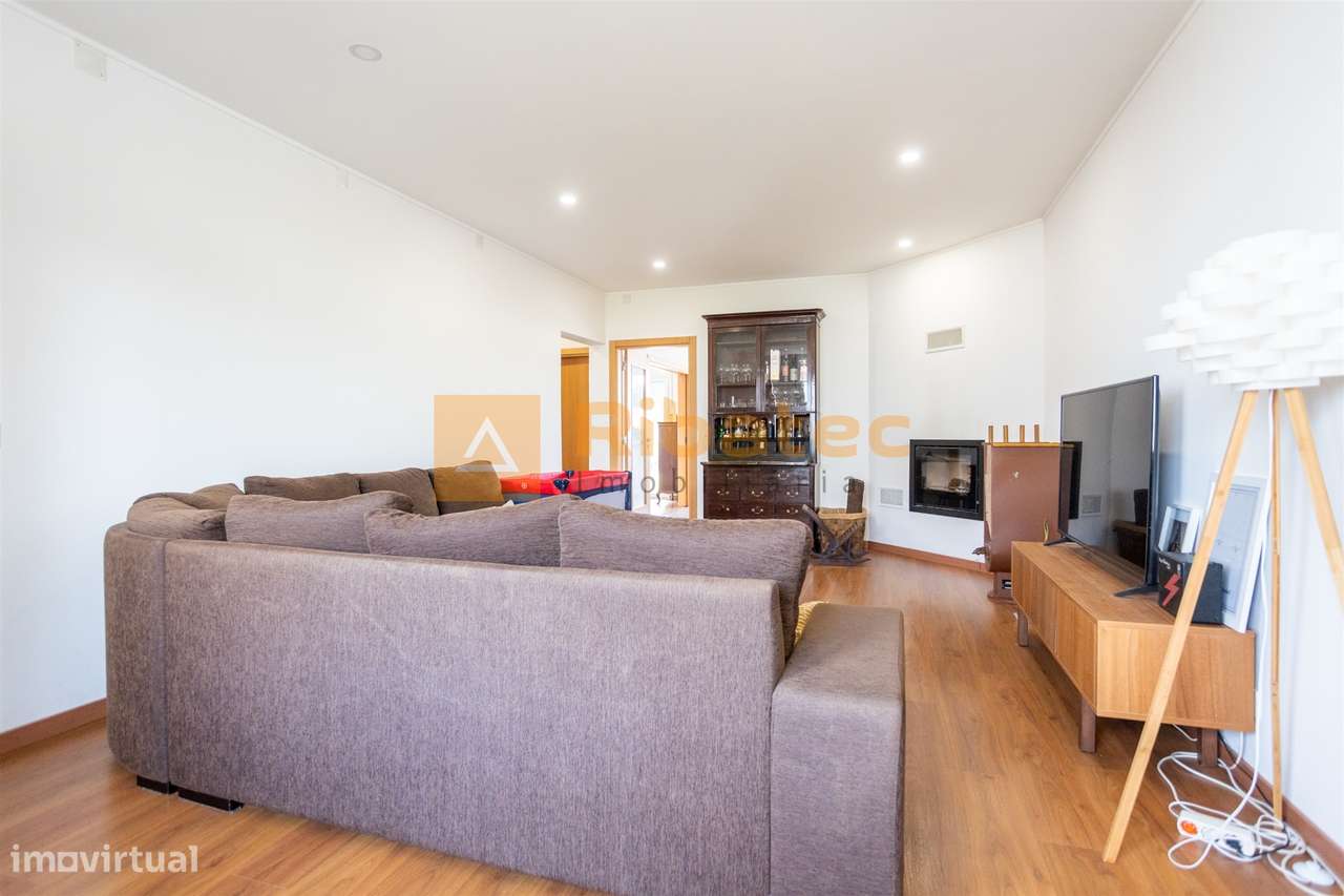 Moradia T5 em Alpiarça-8