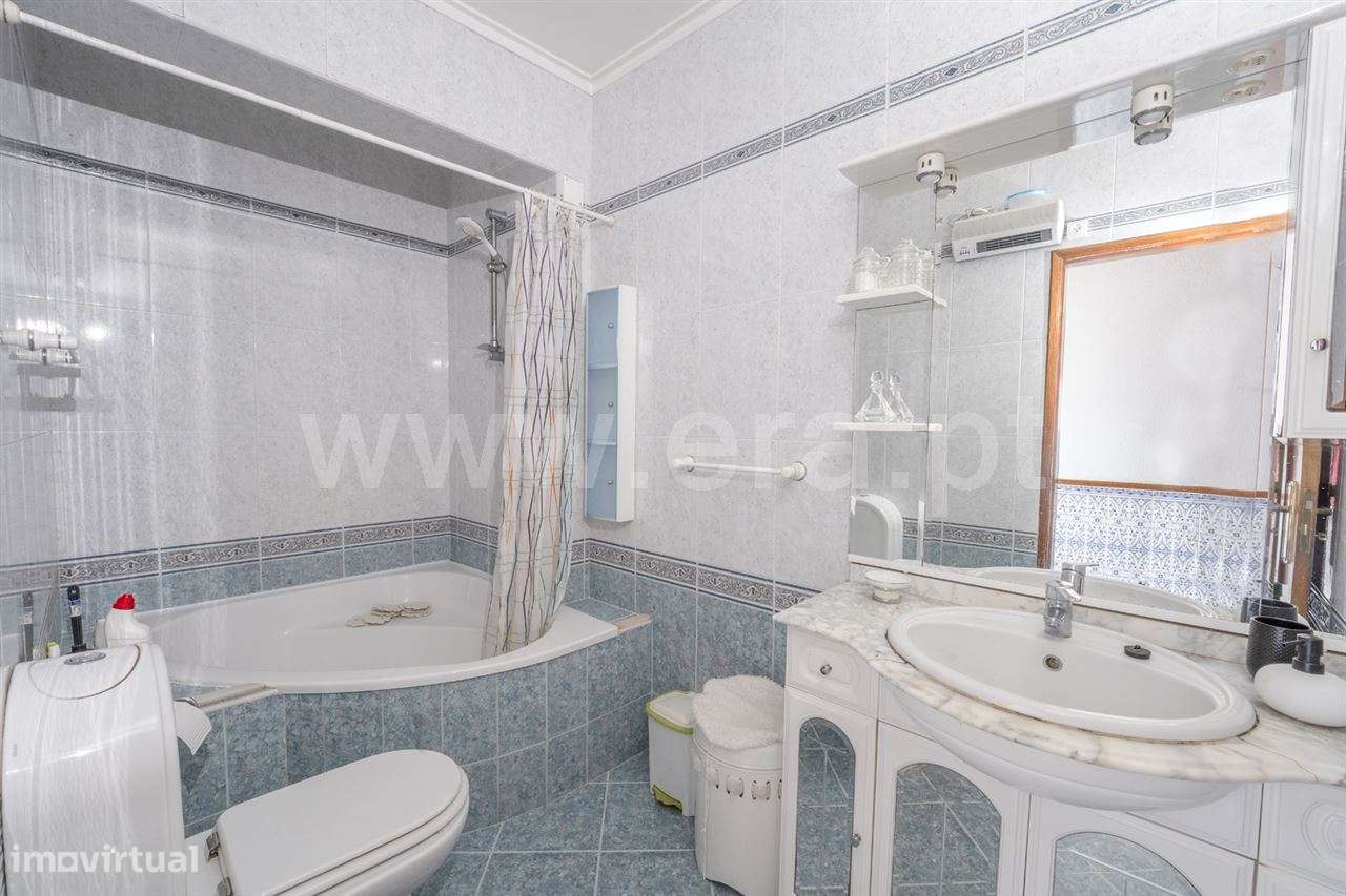 Apartamento T2; Cruz de Pau-12