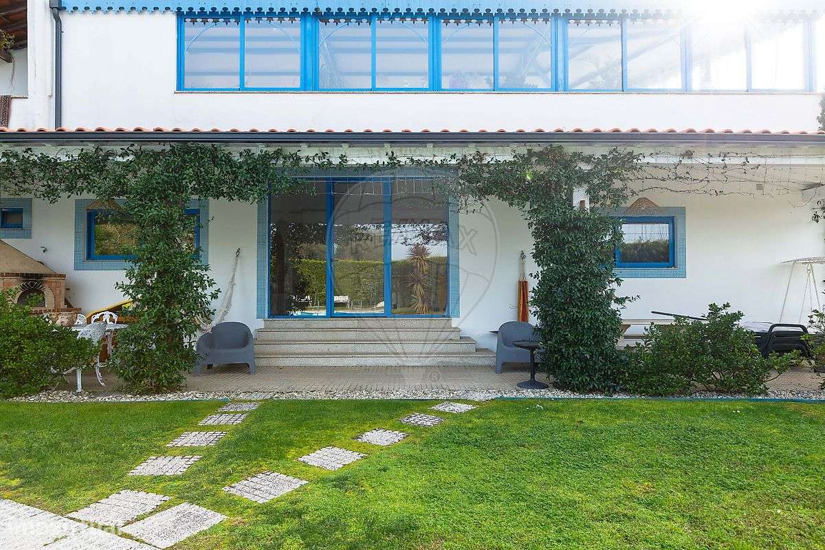 Moradia T8 para venda-41