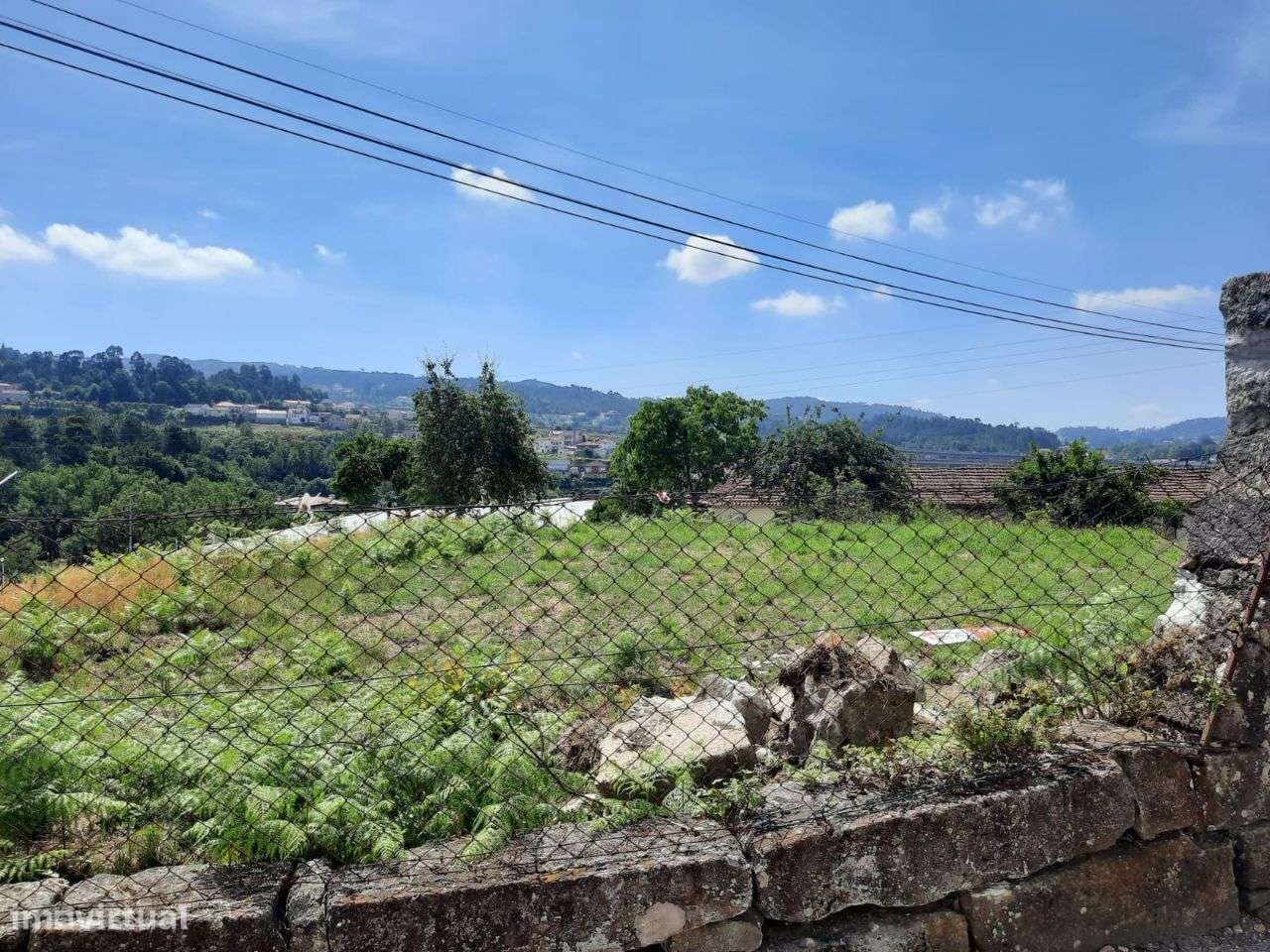 Terreno para construção na cidade de Fafe com 1.294 m2 - Grande imagem: 4/26