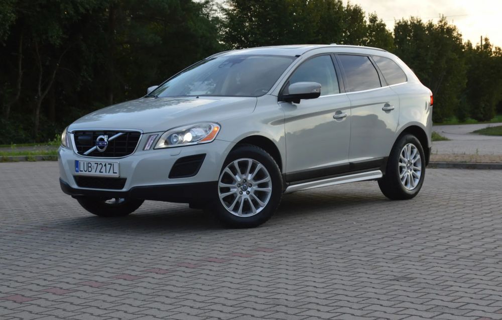Volvo XC60 I (2008-2017) 2010