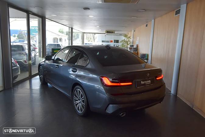 BMW 330 e Pack M Auto - 10