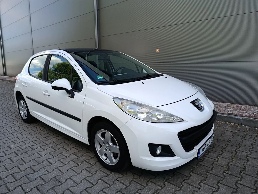 Peugeot 207 95 VTi Urban Move 2011