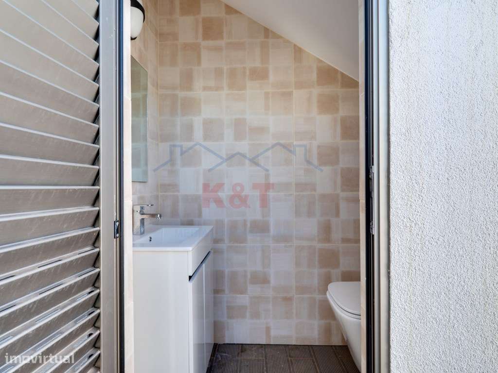 Moradia V3 com Piscina - Mexilhoeira Grande-36