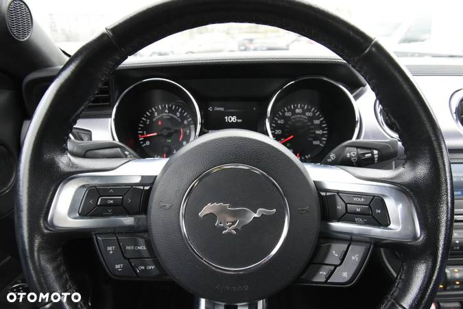 Ford Mustang 5.0 V8 GT - 18