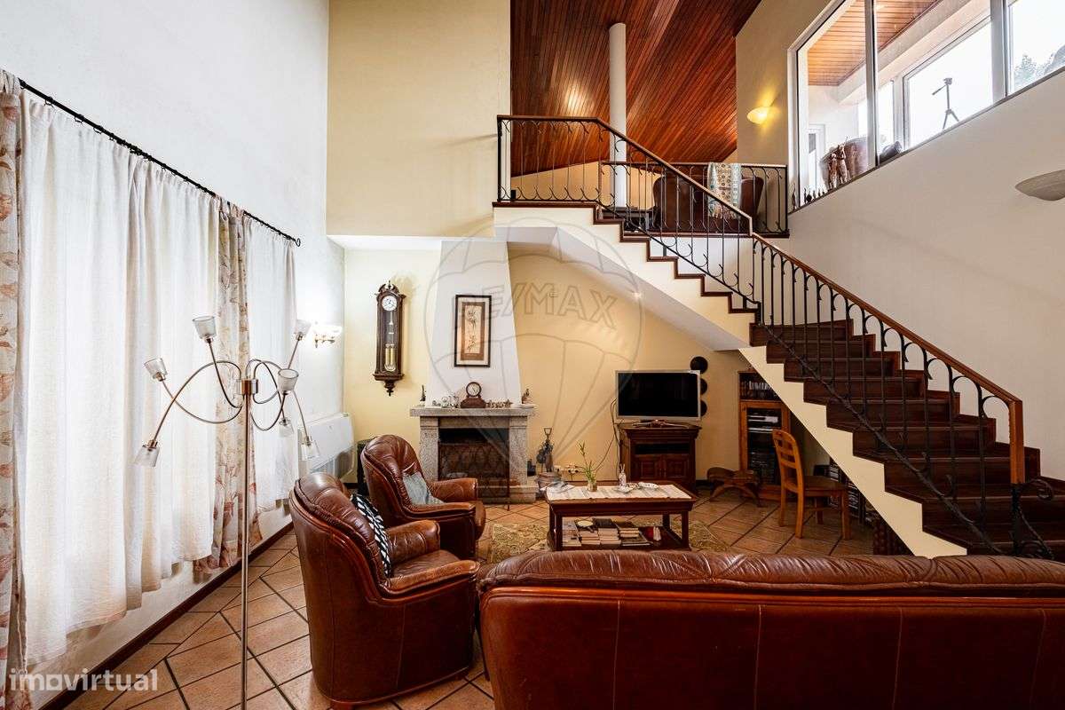 Moradia T4 para venda-9