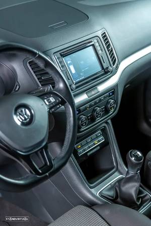 VW Sharan 2.0 TDI Confortline - 18