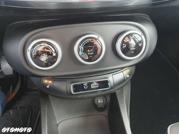 Fiat 500X 1.4 MultiAir Lounge - 24