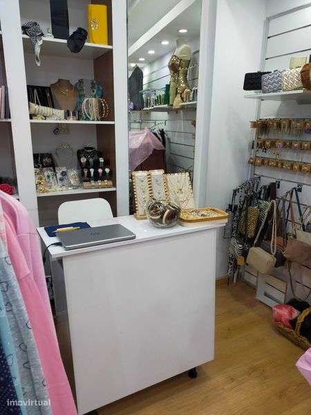 Cedência de loja no centro comercial oceano em Odivelas - Grande imagem: 4/5