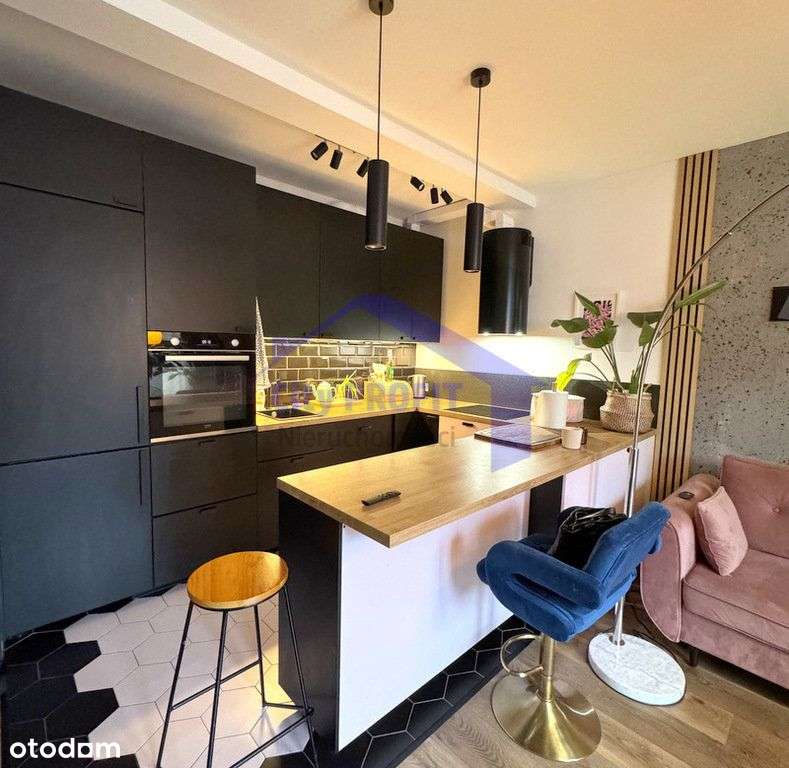 Dom Z Ogródkiem 141,91m2/ 5 pokoi /M.parkingowe-12