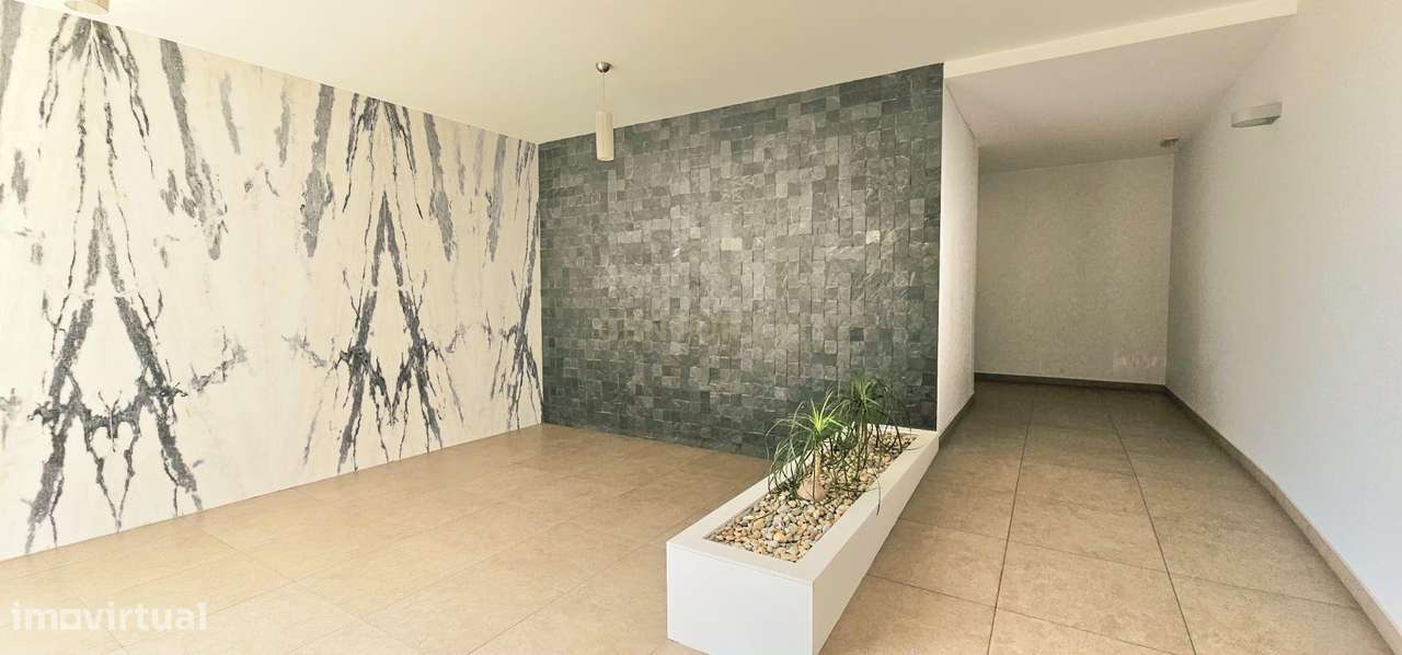 Apartamento T3 de Luxo em Braga – Ferreiros, Zona Nobre-26