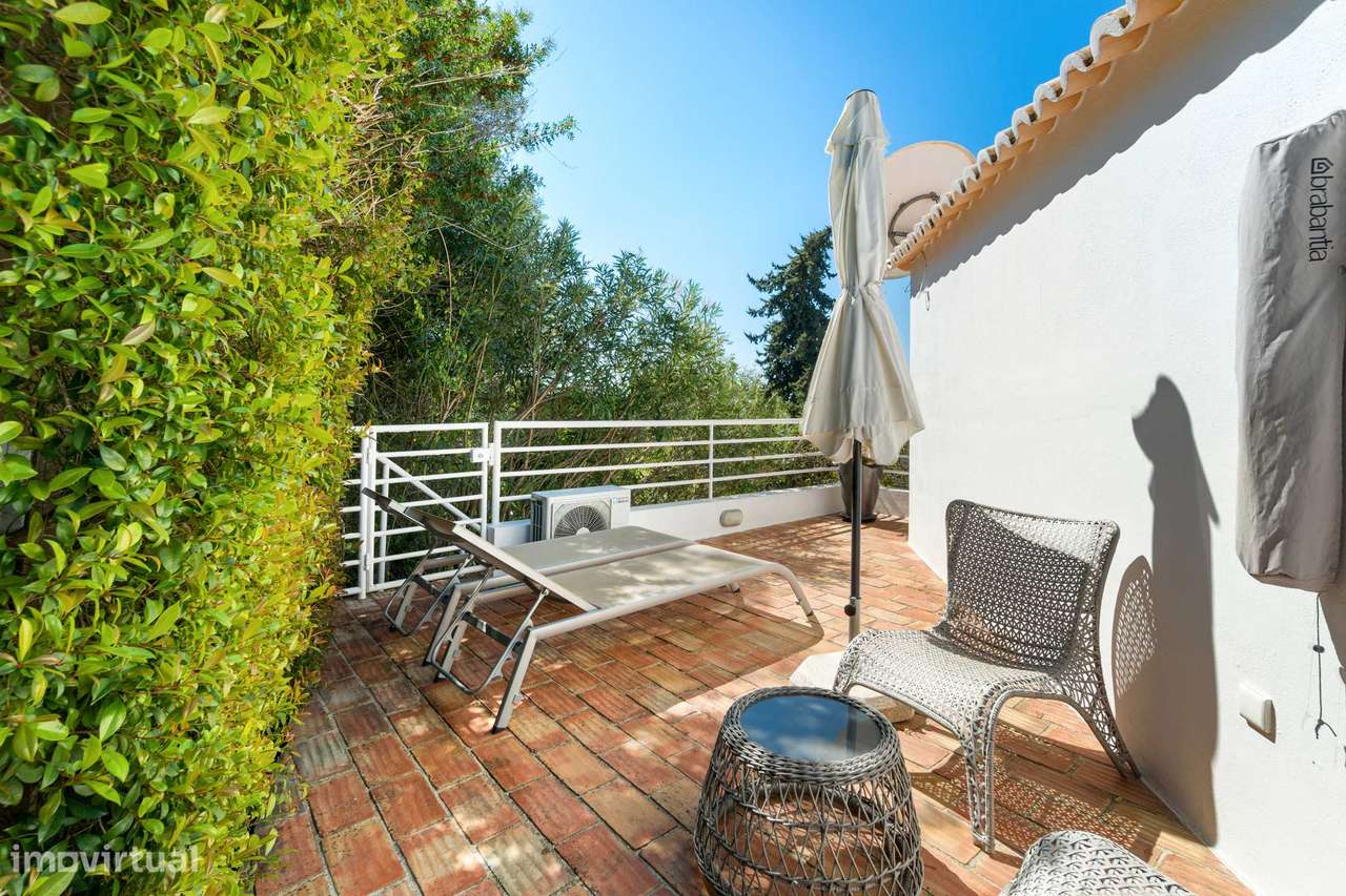 Casa elegante de 2 quartos com piscina, perto de Guia-45