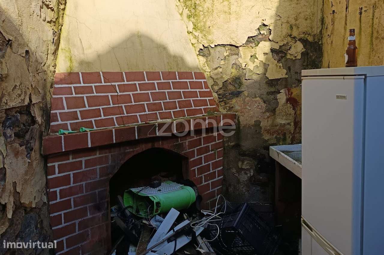 Reerguer com Estilo: Moradia T2 com Vista sobre Paços, Sabrosa-8