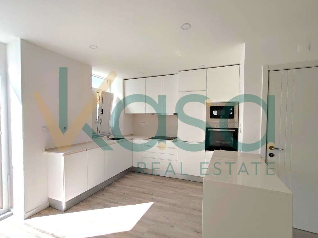 T3 com quintal - Obras a decorrer-0