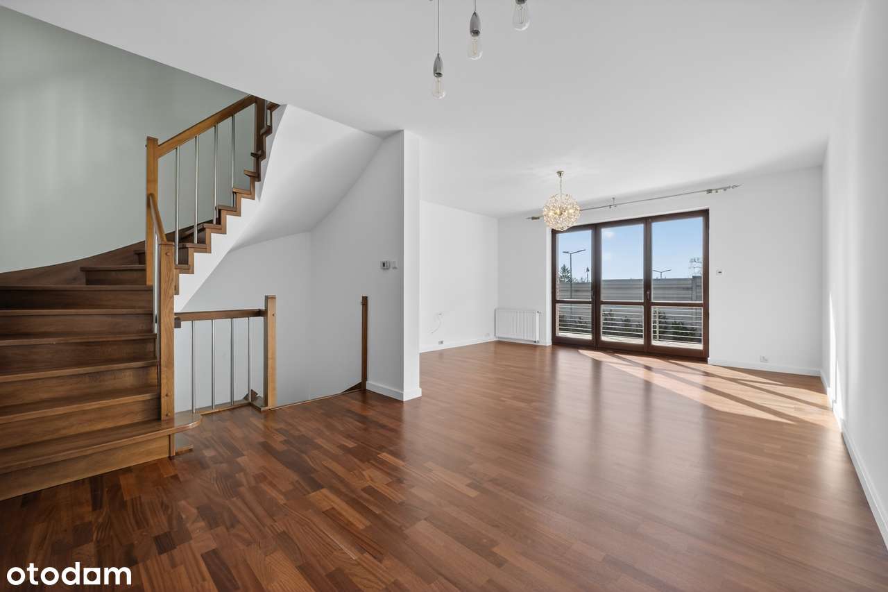 Przytulny, jasny i kompaktowy szeregowiec na Osowie-3