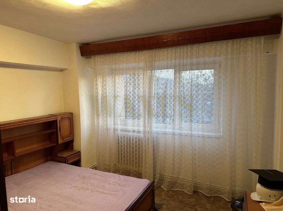 Apartament 3 camere, etaj 4, zona centrala - Imagine principală: 4/6