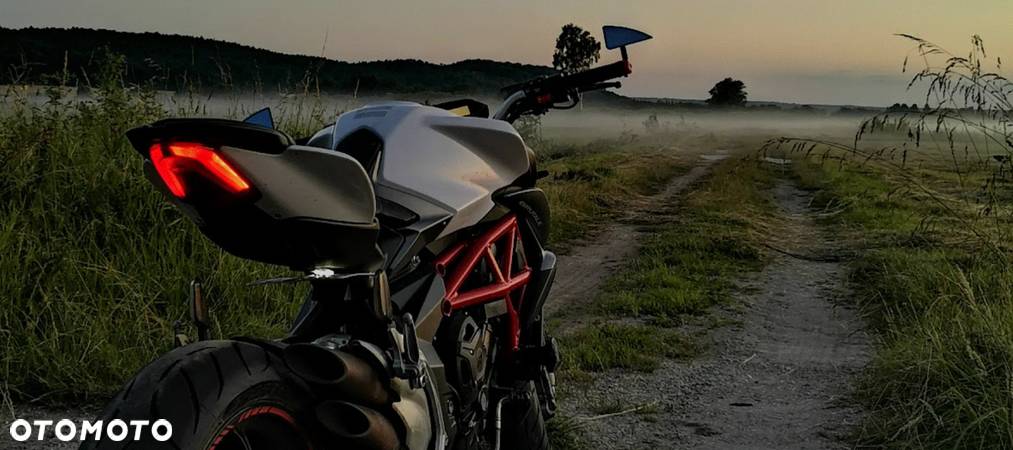 MV AGUSTA Brutale - 1