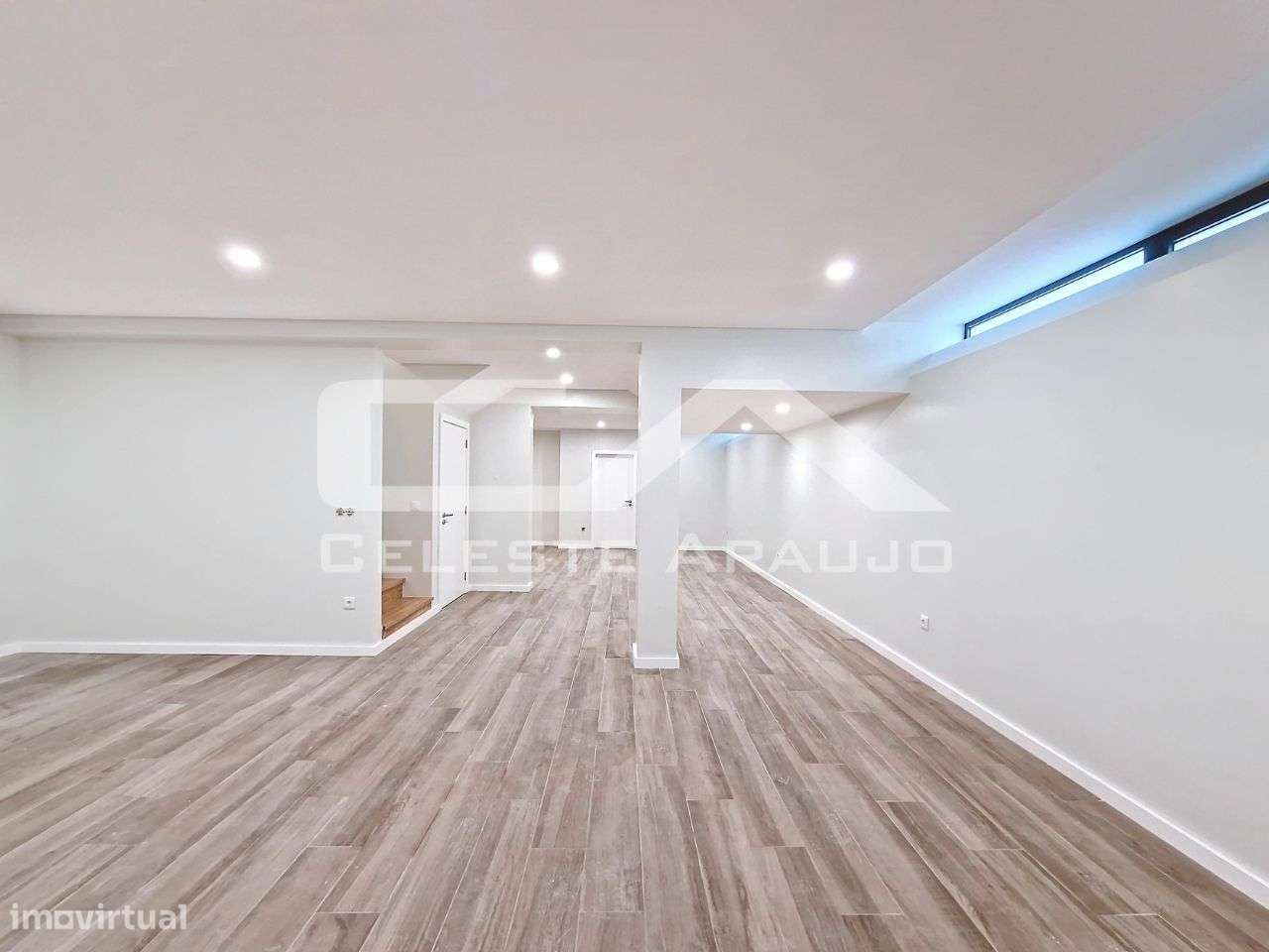 Moradia T3+1 Nova em Espinho-41