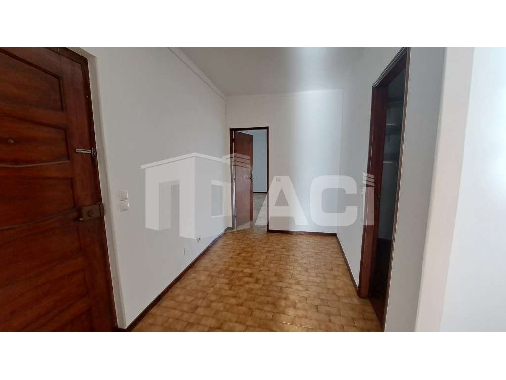 Sala com lareira - centro cidade - Grande imagem: 2/23