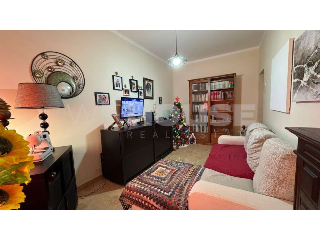 T1 com excelente localização Centro do Barreiro - Grande imagem: 2/14