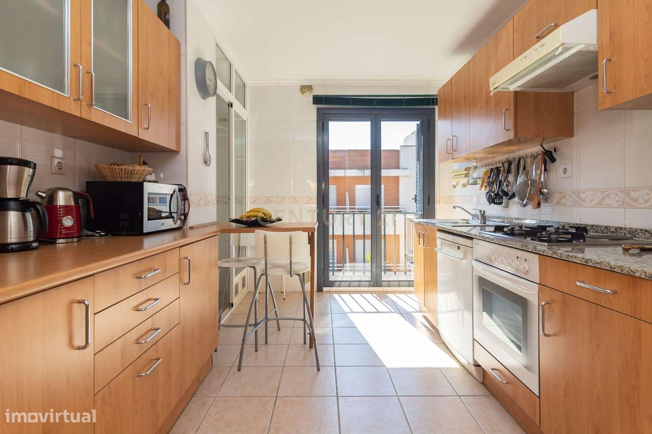 T2 com Garagem e Arrecadação – Localização de Excelência - Grande imagem: 5/38