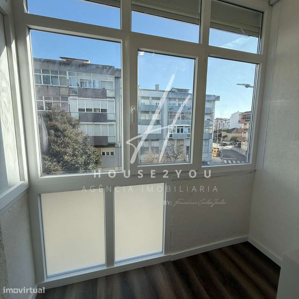 Apartamento T1, Linha de Sintra - Grande imagem: 2/11