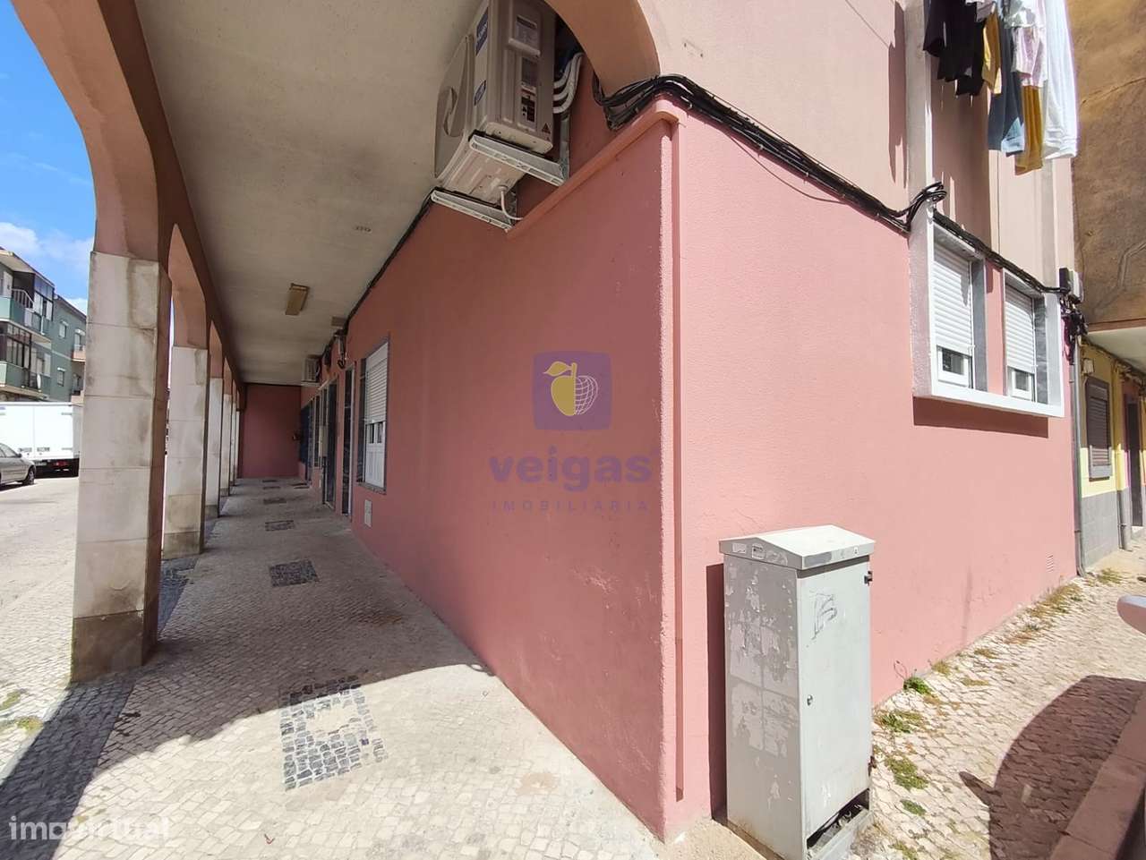 T2 com suíte - Baixa da Banheira-11