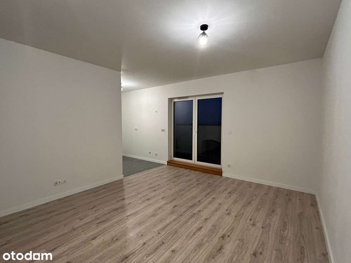 Obniżka ceny Black Week! Kawalerka po remoncie + parking gratis-5