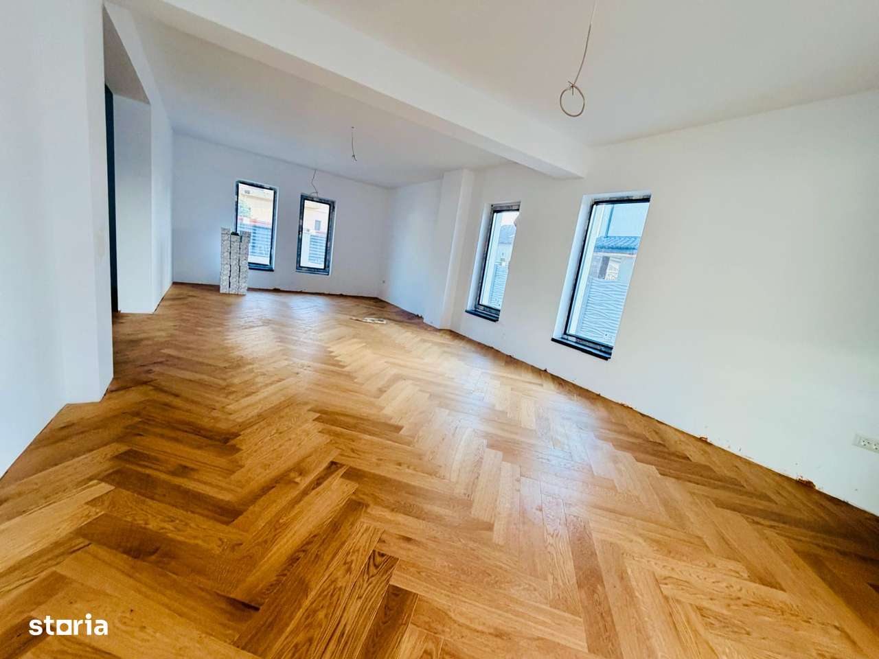 Casă modernă de vânzare Berceni/ 5 camere, 3 băi –ansamblu rezidențial - Imagine principală: 4/19