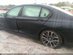 BMW Seria 7 740i - 8