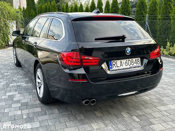 BMW Seria 5 520d Touring Luxury Line - 7