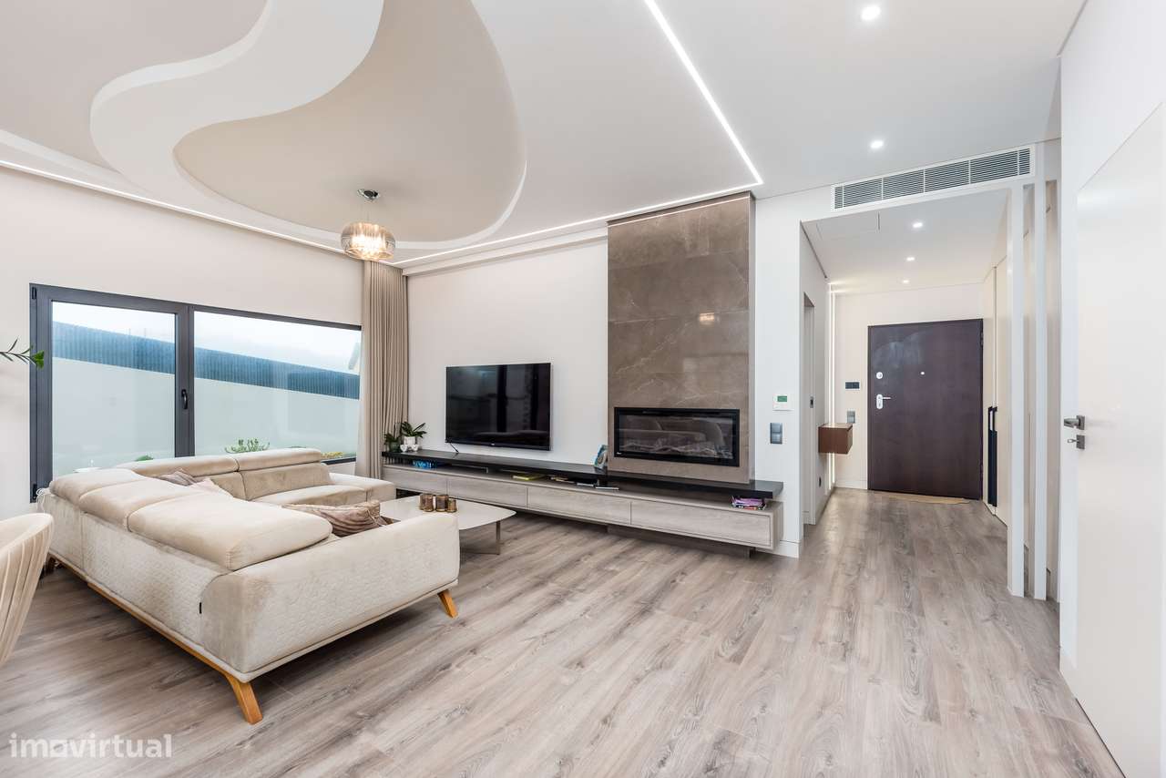 Moradia T4 Ramada | Piscina | Espaço exterior-5