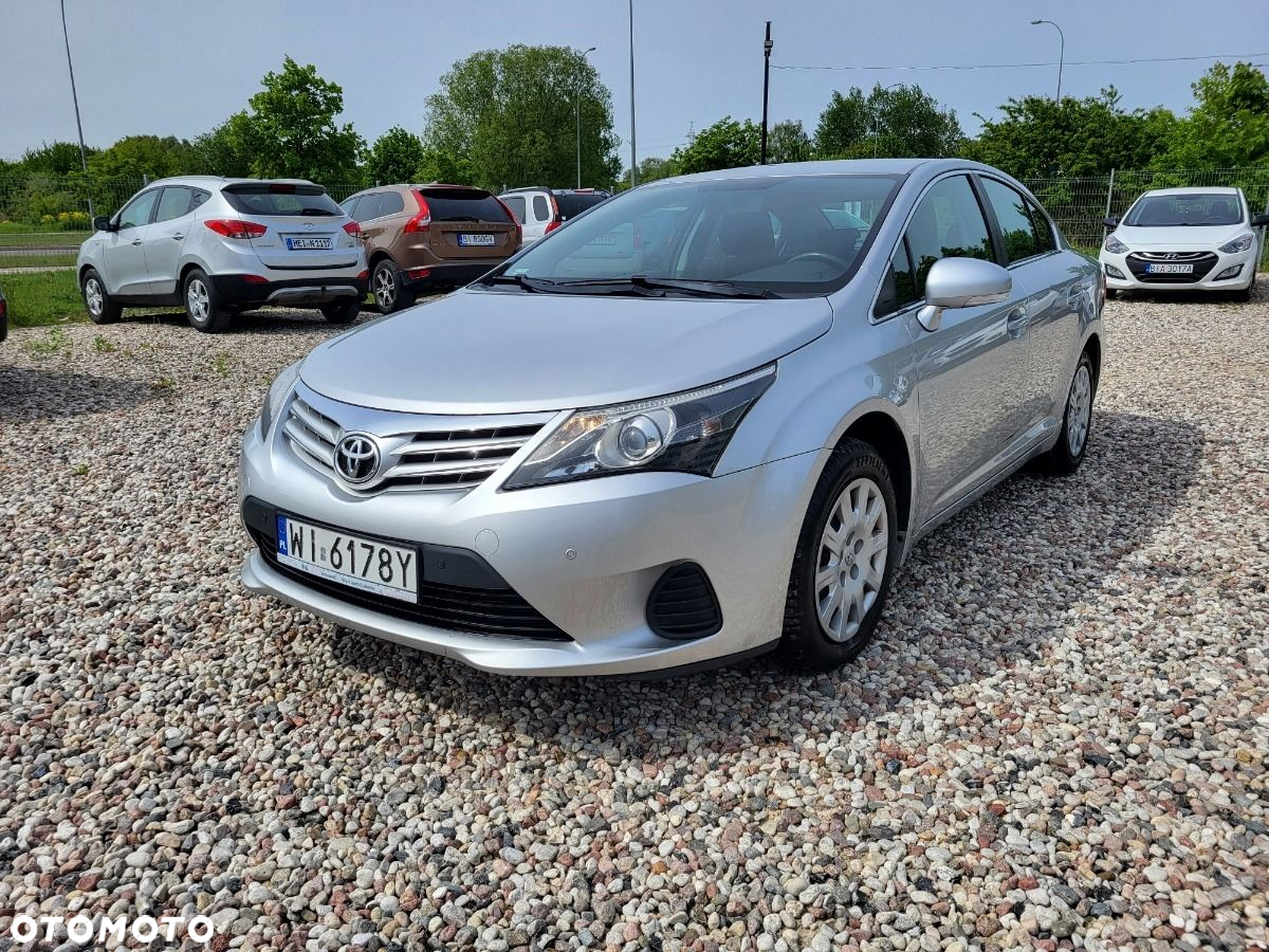 Toyota Avensis - 4