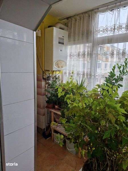 Vand apartament 3 camere in 1 Mai - Imagine principală: 5/8