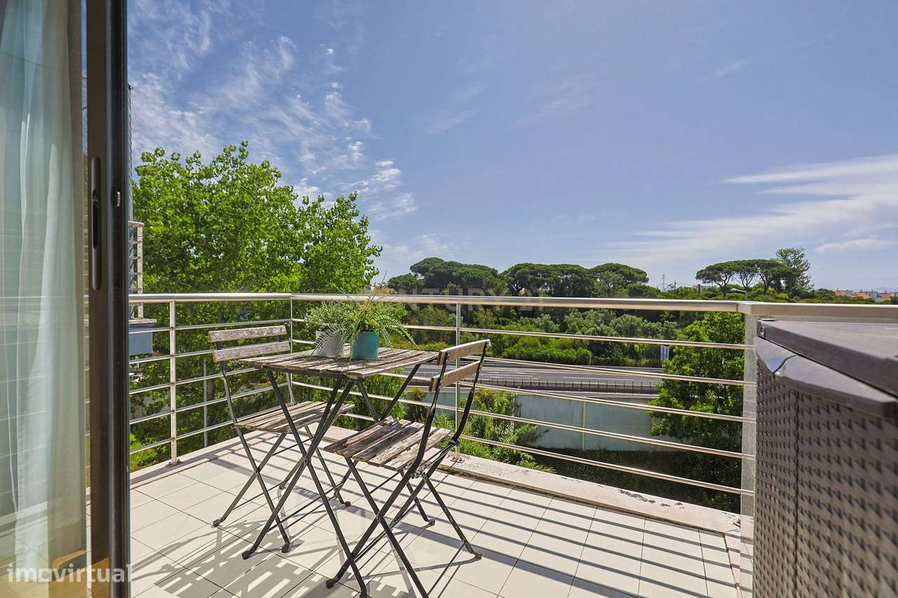 Apartamento T2, com Lugar de Parqueamento e Arrecadação, Quinta de São-7