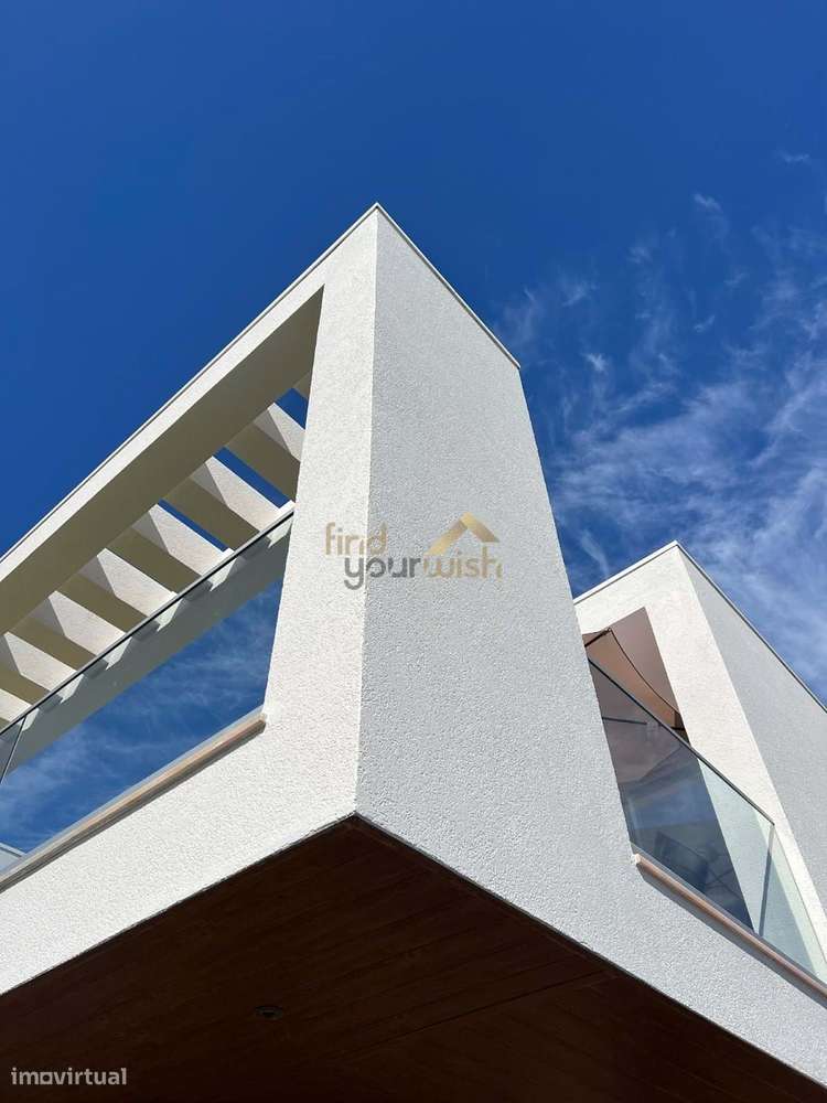 Moradia de luxo com 7 divisões | 550 m² | Piscina, Garagem, Anexo | S. - Grande imagem: 4/60