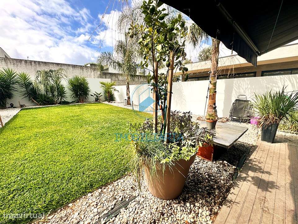 Moradia térrea individual – Painéis; AC; Lareira, Garagem-37