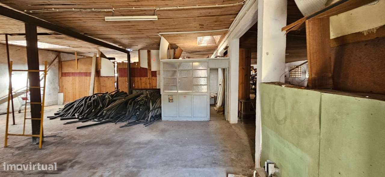 Armazém  Venda em Minde,Alcanena - Grande imagem: 4/18