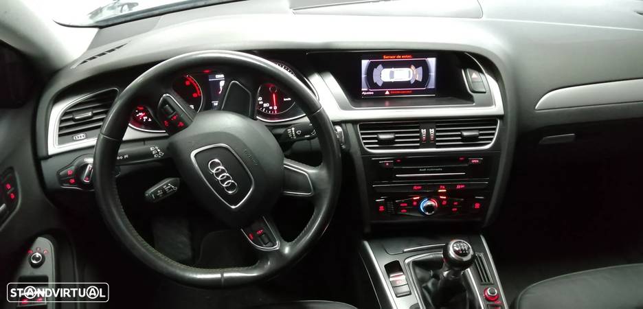 Audi A4 Avant 2.0 TDI Business Line - 16