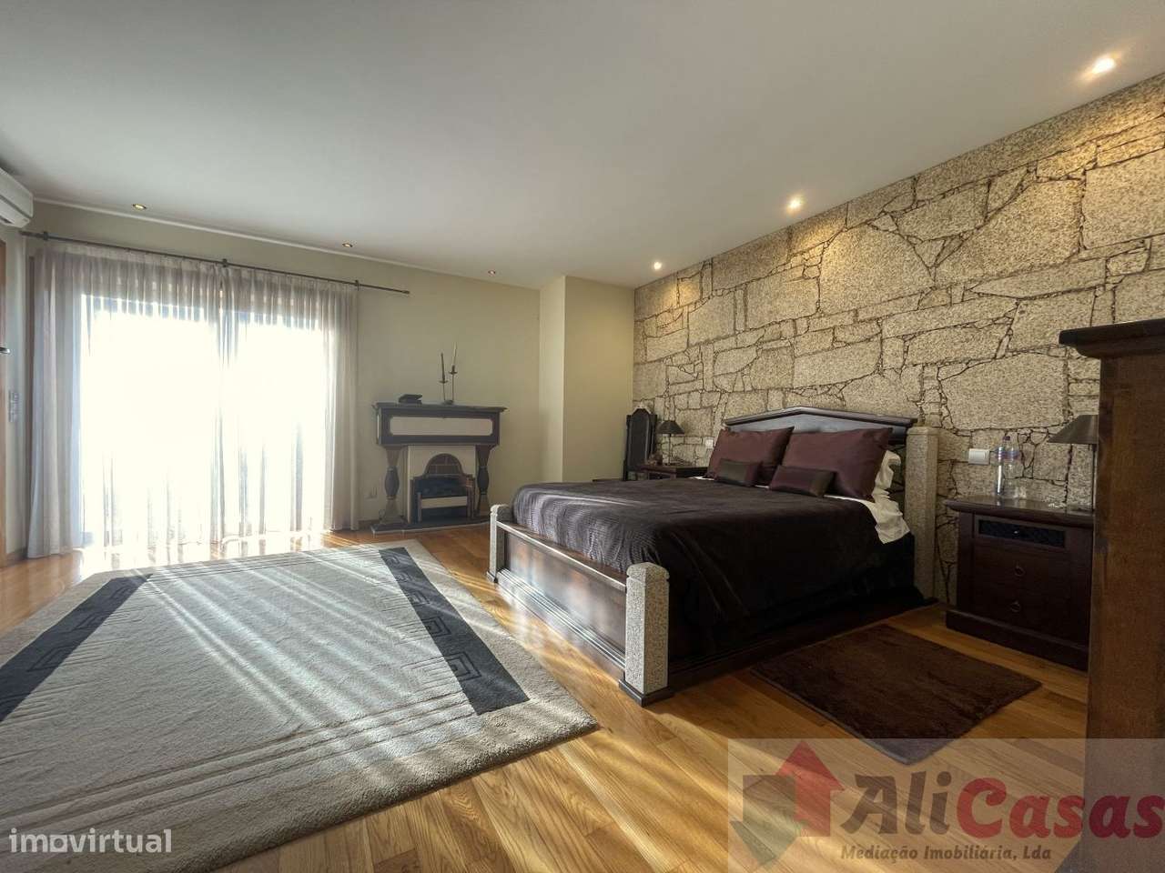 Fantástica Vivenda C/-23