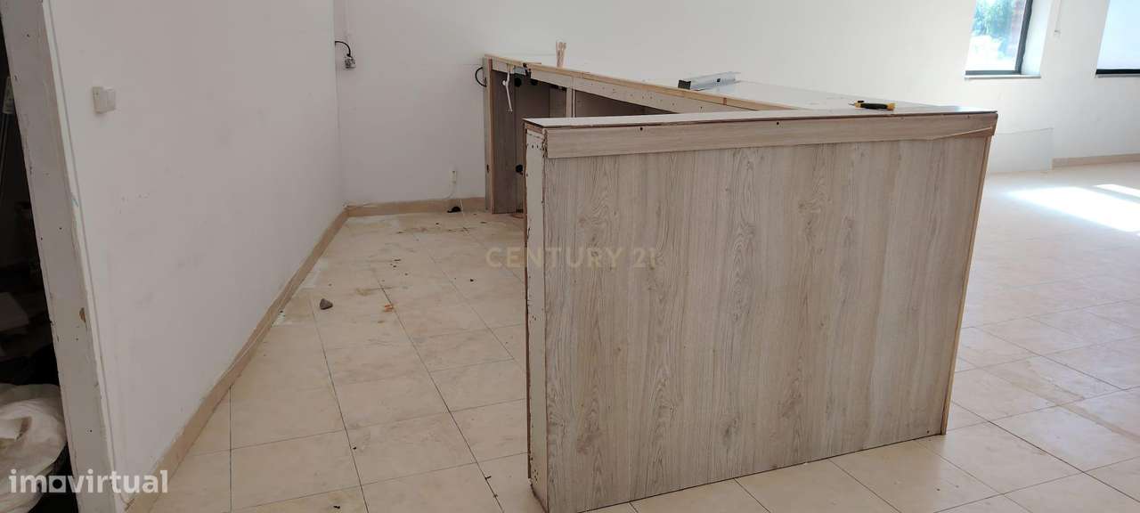 Loja na  Vila  Chã (Amadora) - Grande imagem: 5/8