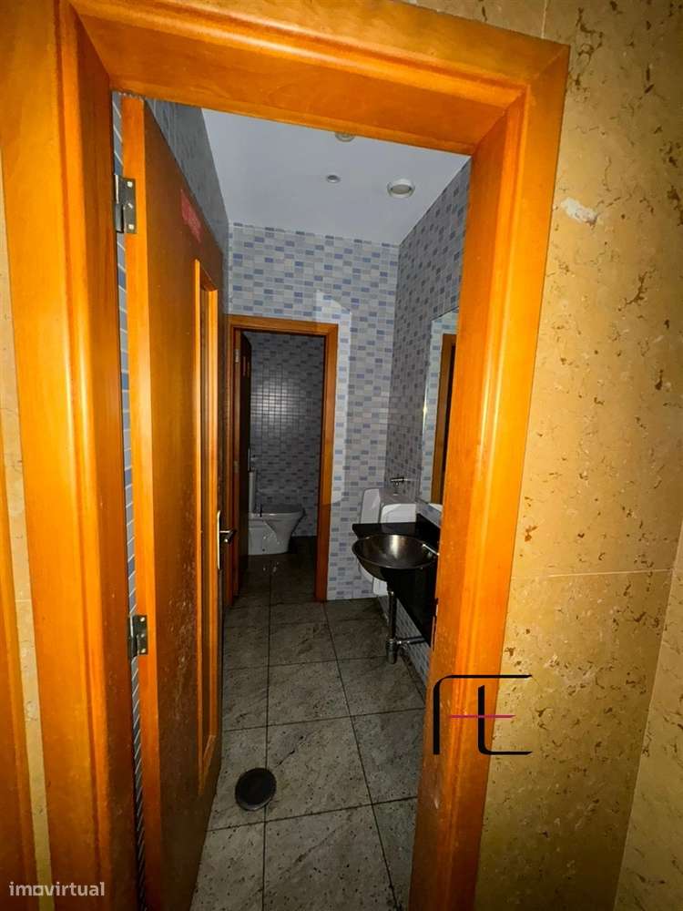 Loja  Venda em Mafamude e Vilar do Paraíso,Vila Nova de Gaia - Grande imagem: 5/11