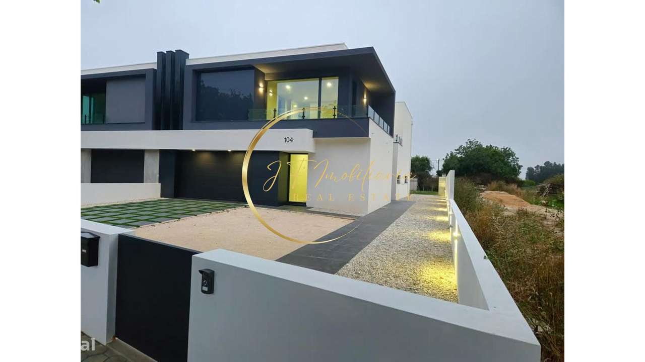 Moradia NOVA T4 em Santa Joana - Grande imagem: 5/14