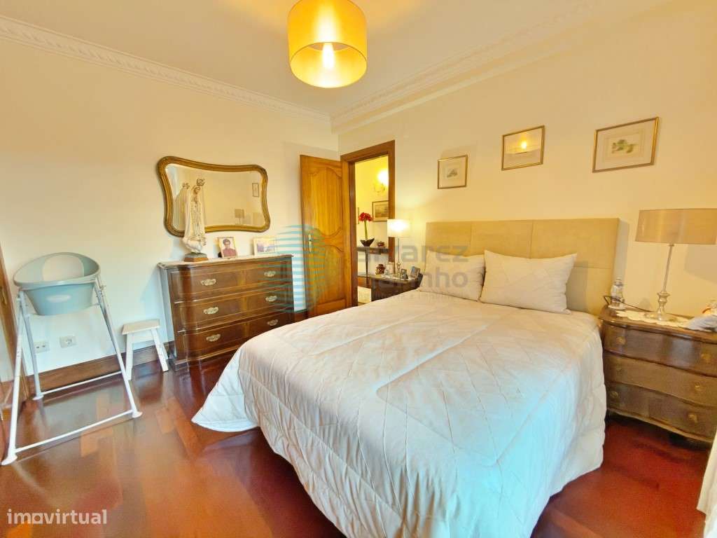 Moradia V5 com terreno com 2075m2, vista de mar-47