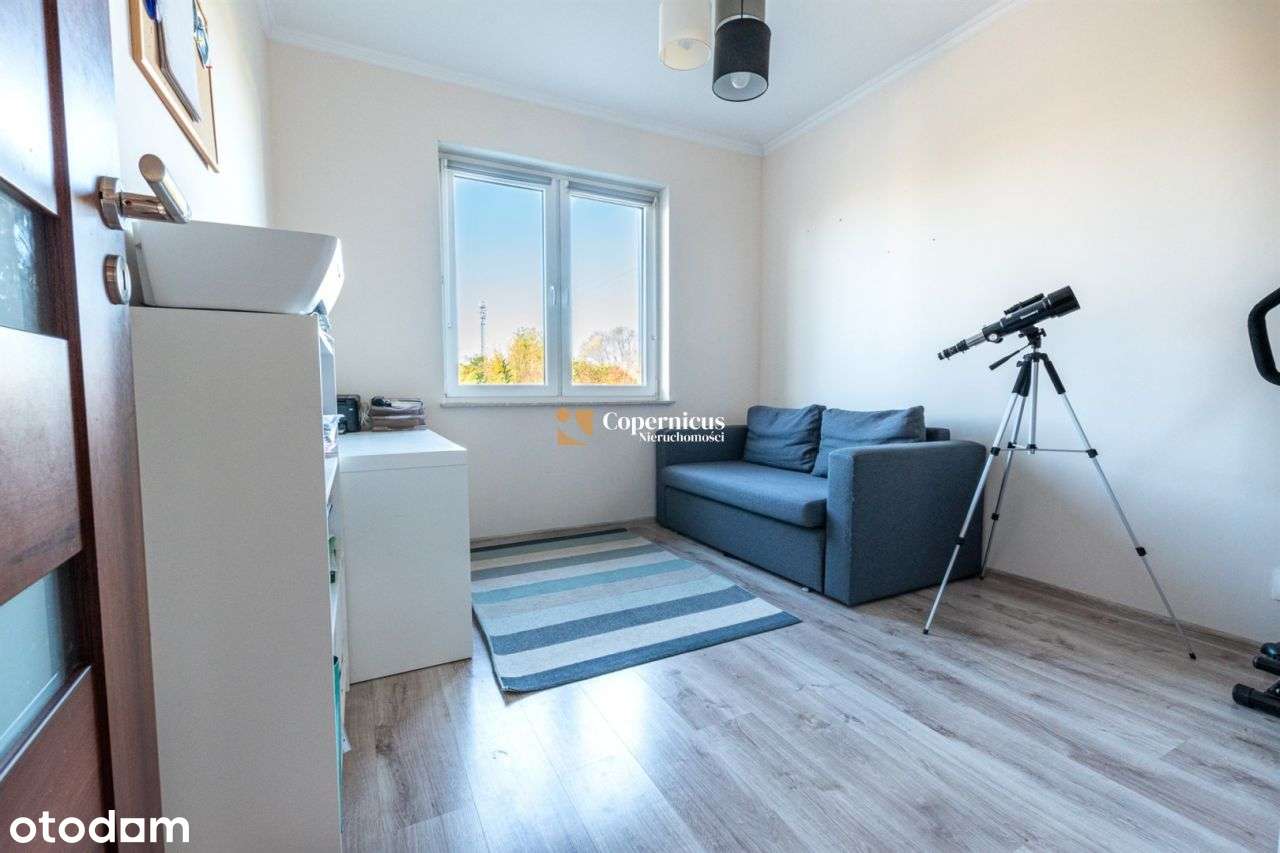 Komfortowy dom 148m2 z garażem i zadbaną działką-11