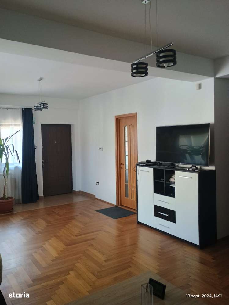 Victoria - Intre strada Poporului ! Vila P+1+M - Imagine principală: 5/19