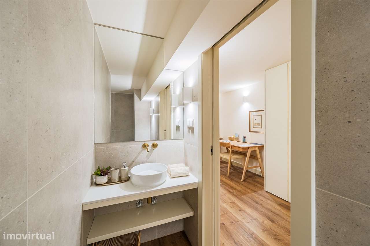T1+2 | Remodelado e decorado com Jardim | Metro Campo 24 de Agosto | P-34