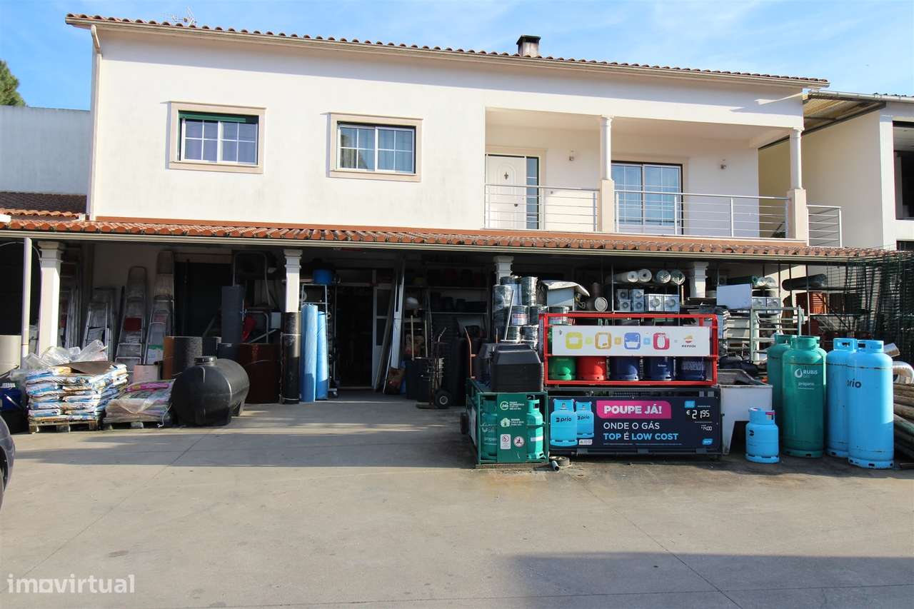 Moradia T3 + Loja/Armazém para comércio/ Com 1400m2 / Boa Vista / Leir - Grande imagem: 5/37